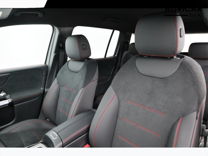 7 - Mercedes GLB 200 d amg line premium 8g-dct