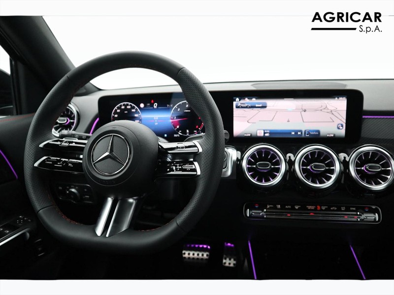 13 - Mercedes GLB 200 d amg line premium 4matic 8g-dct