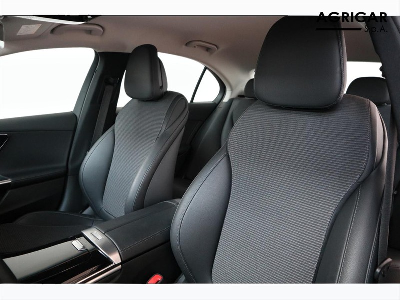 7 - Mercedes Classe C berlina 200 d mild hybrid advanced 9g-tronic