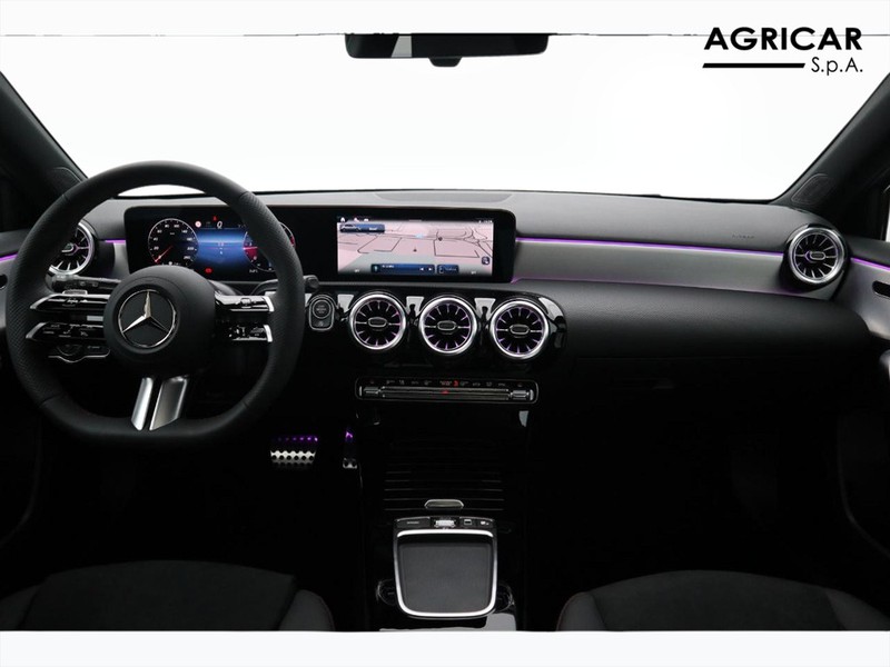 13 - Mercedes Classe A 180 d amg line premium speedshift dct amg 8g
