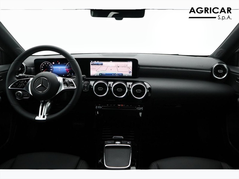 13 - Mercedes Classe A 180 d progressive advanced speedshift dct amg 8g