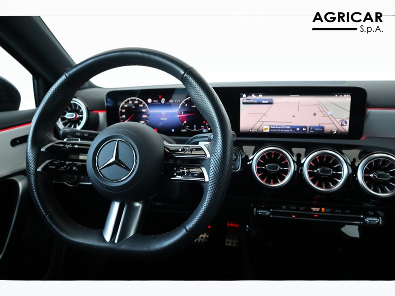 13 - Mercedes Classe A 180 d amg line advanced plus speedshift dct amg 8g