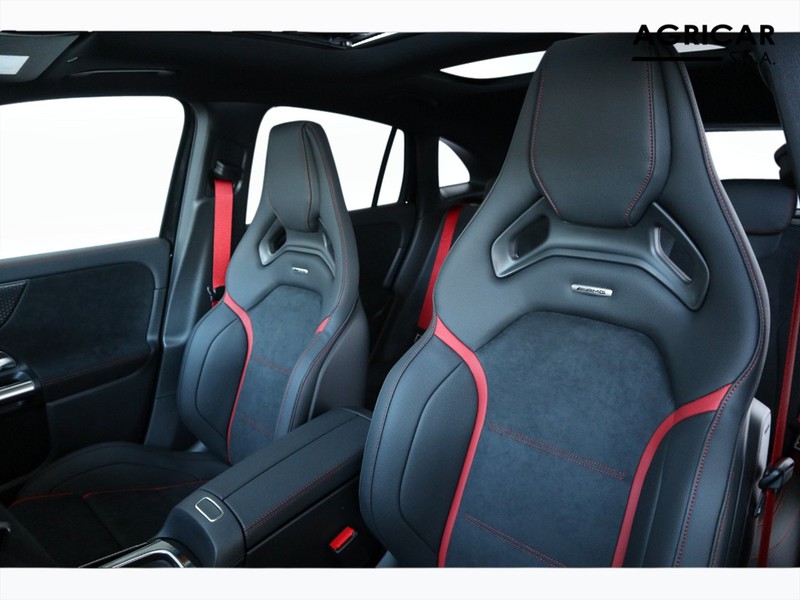 7 - AMG GLA amg 35 premium plus amg 4matic 8g-dct