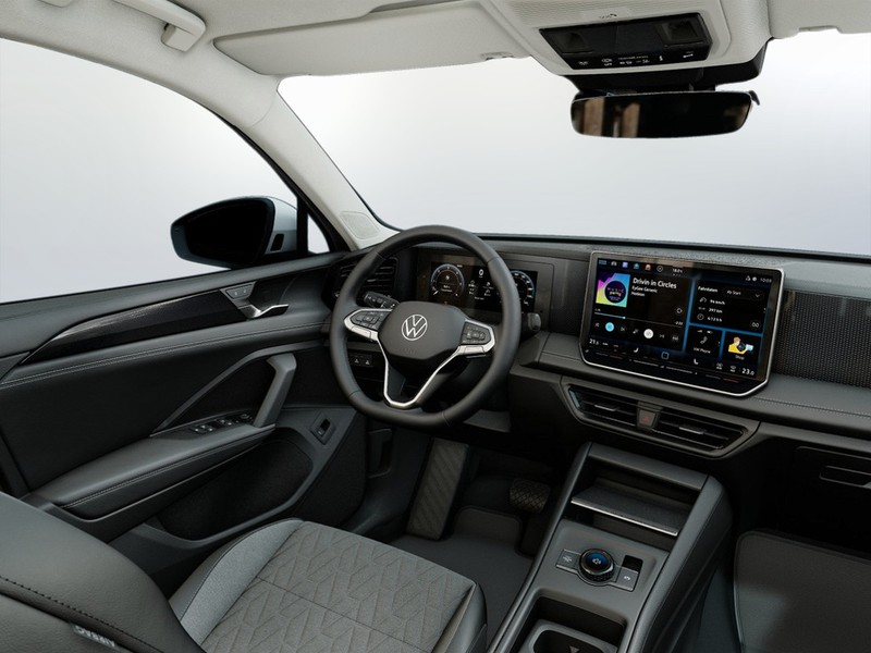 7 - Volkswagen Tiguan 2.0 tdi scr 150cv edition plus dsg