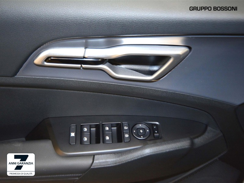 13 - Kia Sportage 1.6 t-gdi hev style 2wd at6