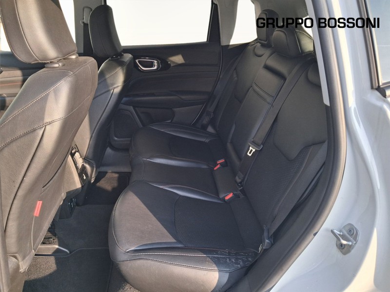 7 - Jeep Compass 1.3 turbo t4 phev trailhawk 4xe at6