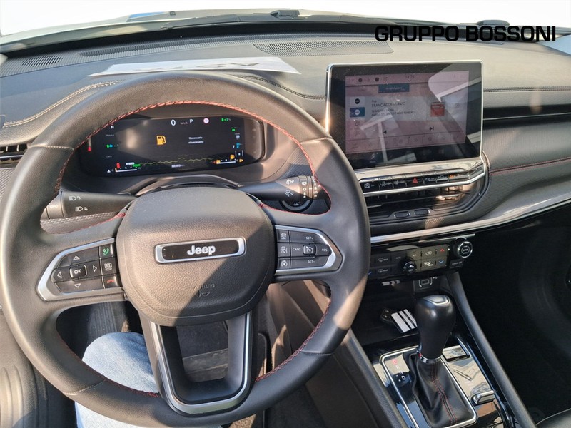 13 - Jeep Compass 1.3 turbo t4 phev trailhawk 4xe at6