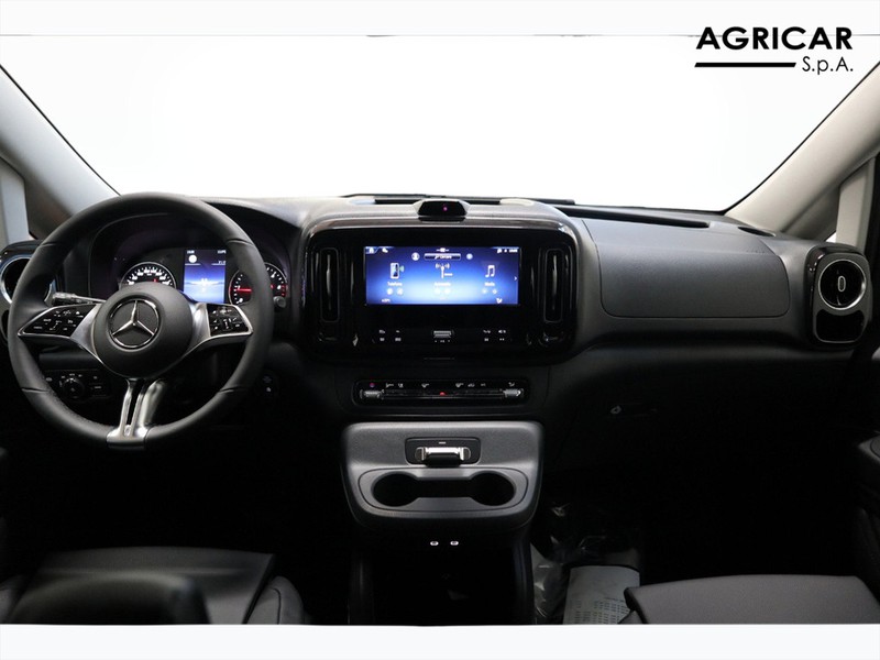 13 - Mercedes Vans Vito mixto 114 cdi long select 9g-tronic