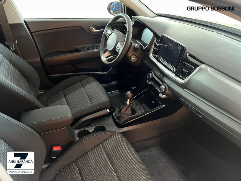 7 - Kia Stonic 1.2 mpi gpl 78cv style special edition