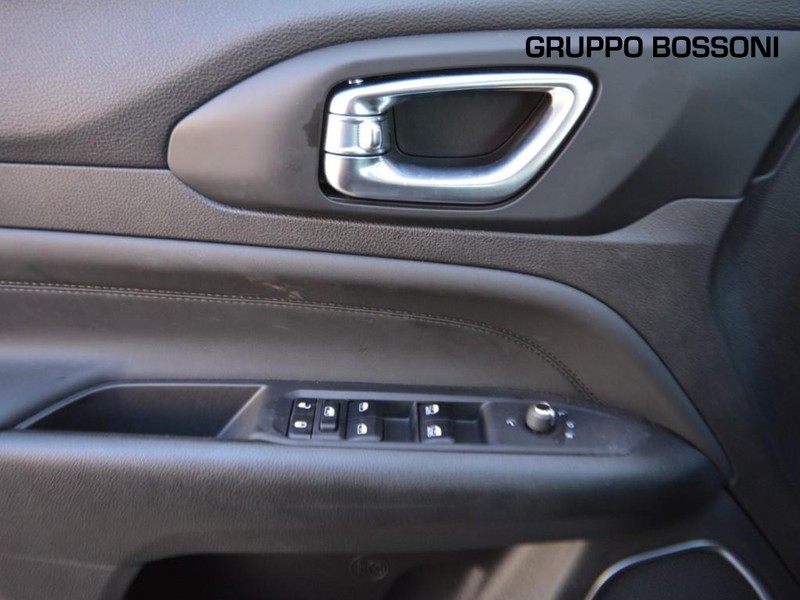 13 - Jeep Compass 1.6 multijet ii 130cv s 2wd