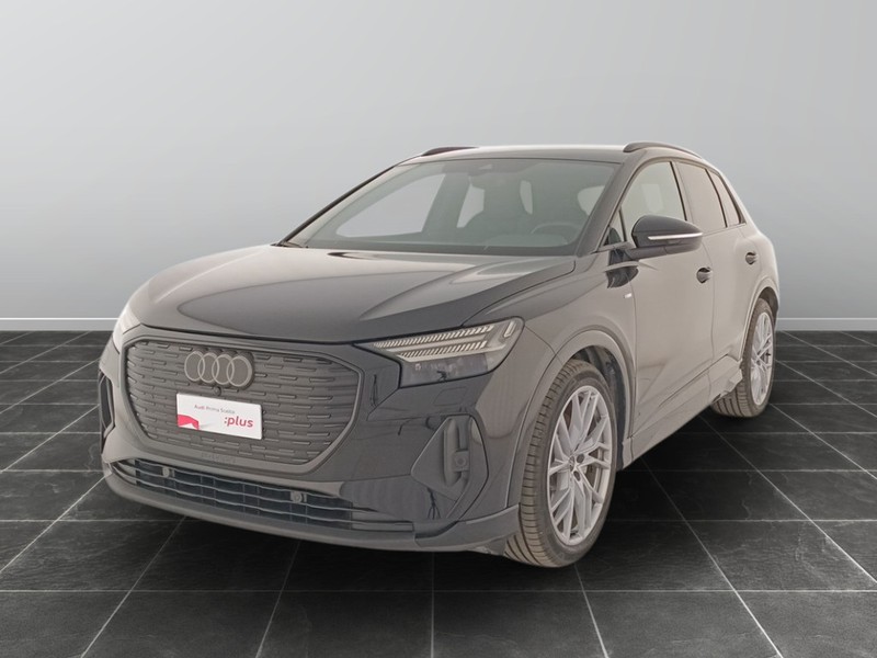 1 - Audi Q4 e-tron 45 s line edition quattro