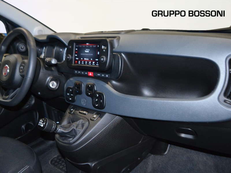7 - Fiat Panda cross 1.0 firefly hybrid 70cv s&s 5p.ti
