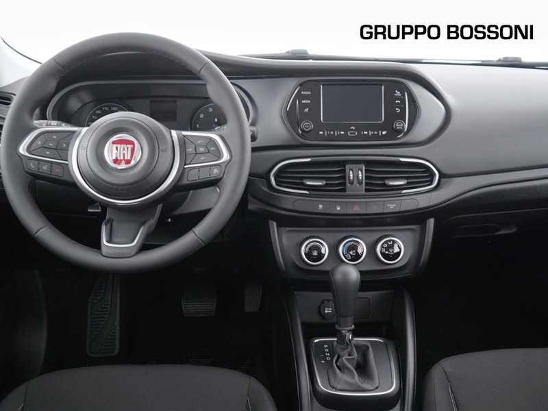 7 - Fiat Tipo 5 porte 1.5 t4 hybrid 130cv dct