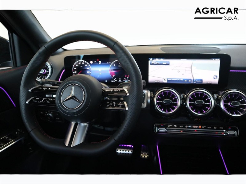 13 - Mercedes GLB 200 d amg line premium 4matic 8g-dct