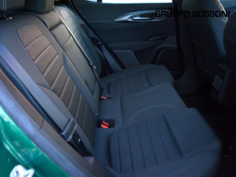 7 - Alfa Romeo Tonale 1.5 hybrid 160cv ti tct7