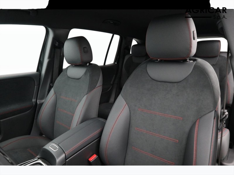 7 - Mercedes EQB 250+ amg line advanced