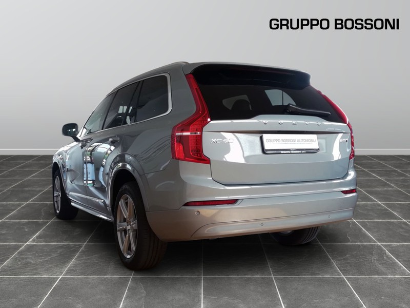 7 - Volvo XC90 2.0 b5 core awd automatico 7p.ti