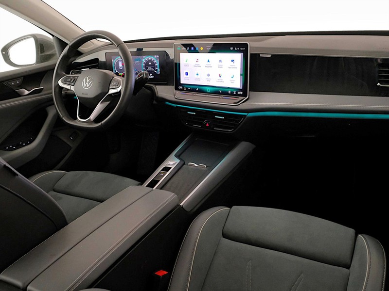 7 - Volkswagen Passat 2.0 tdi scr evo 150cv business dsg