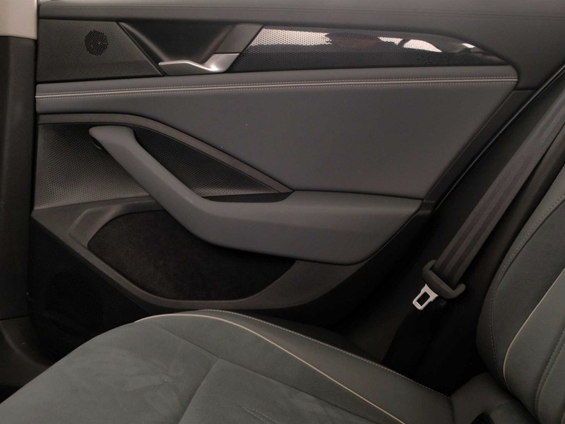 43 - Volkswagen Passat 2.0 tdi scr evo 150cv business dsg