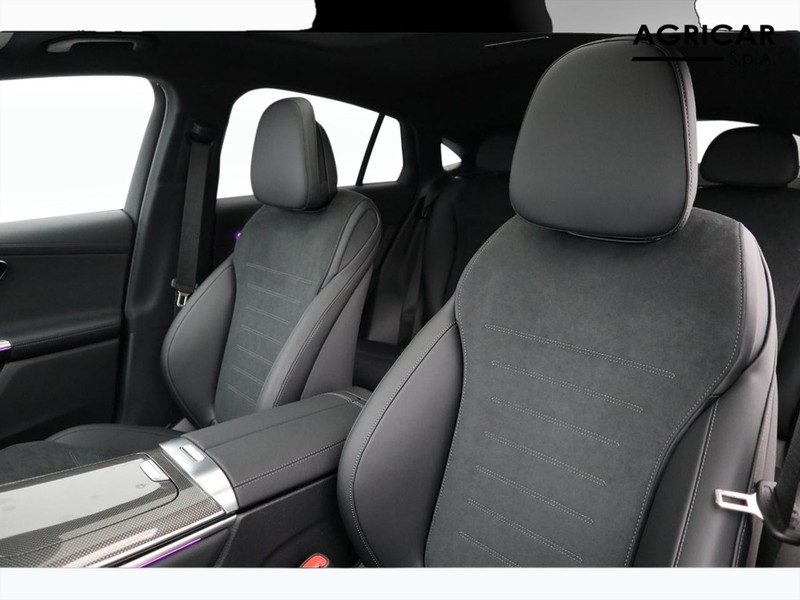 7 - Mercedes GLC coupe 300 de plug in hybrid amg line premium 4matic 9g-tronic