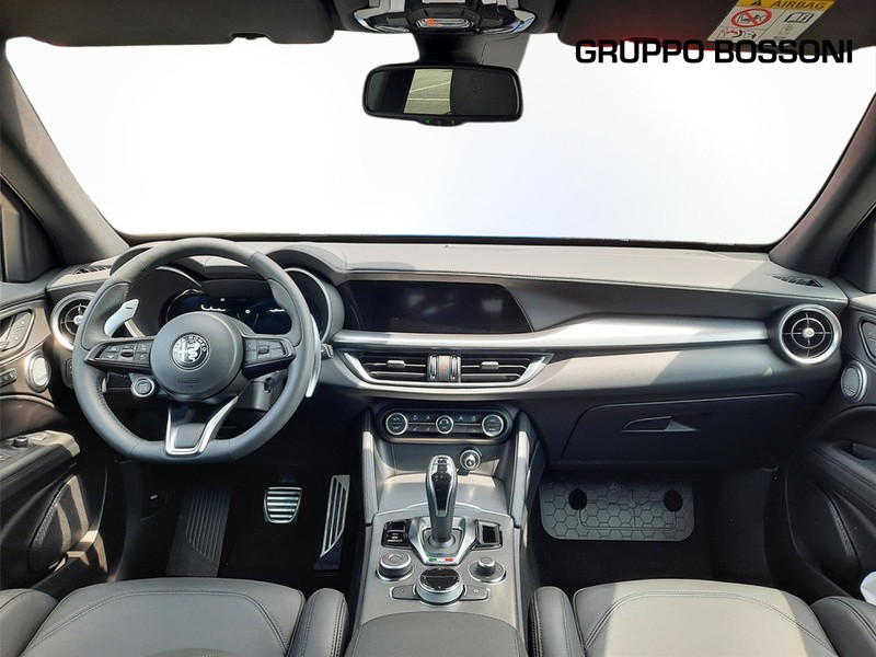 7 - Alfa Romeo Stelvio 2.2 turbo 210cv veloce q4 at8