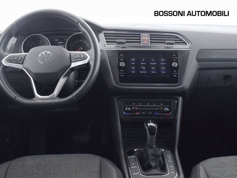 7 - Volkswagen Tiguan 2.0 tdi scr 150cv life dsg