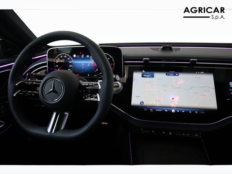 13 - Mercedes Classe E berlina 220 d amg line premium 4matic 9g-tronic