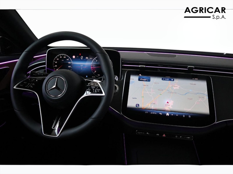 13 - Mercedes Classe E station wagon all-terrain 220 d premium 4matic 9g-tronic