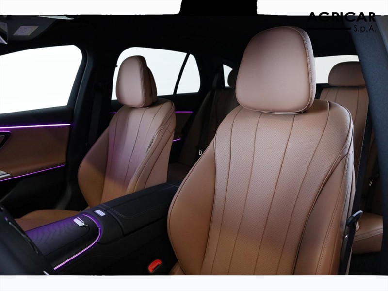 7 - Mercedes Classe E station wagon all-terrain 220 d premium 4matic 9g-tronic