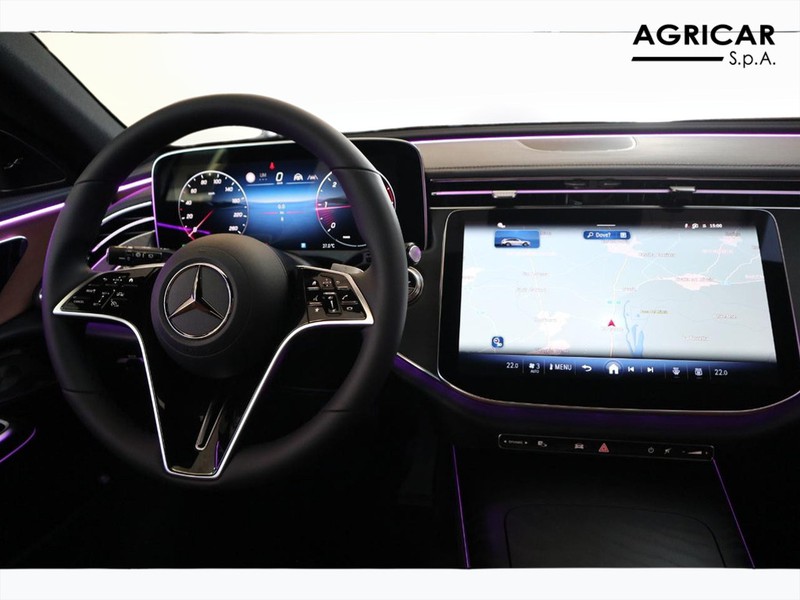 13 - Mercedes Classe E station wagon all-terrain 220 d premium 4matic 9g-tronic