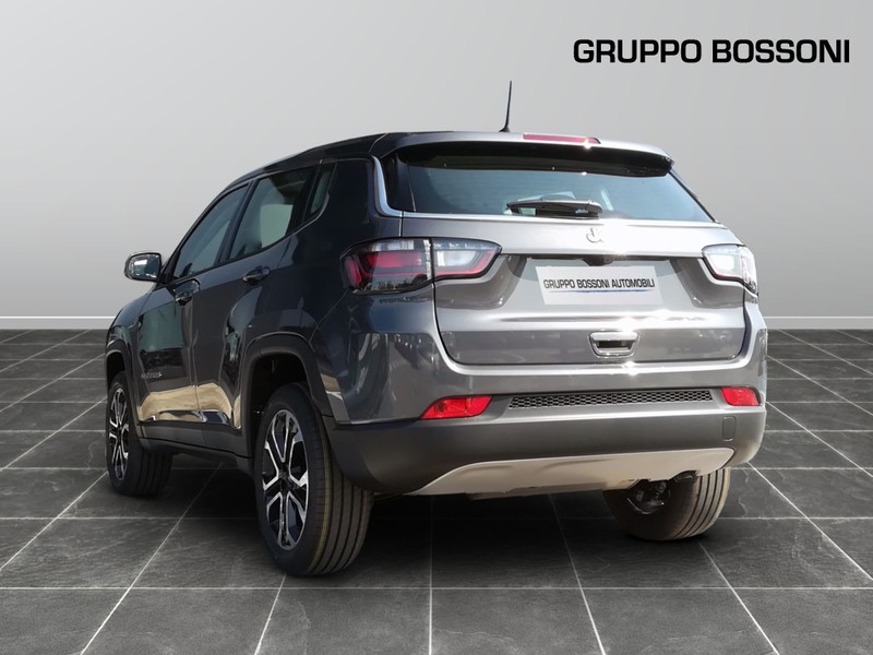 7 - Jeep Compass 1.5 turbo t4 mhev 130cv altitude 2wd dct