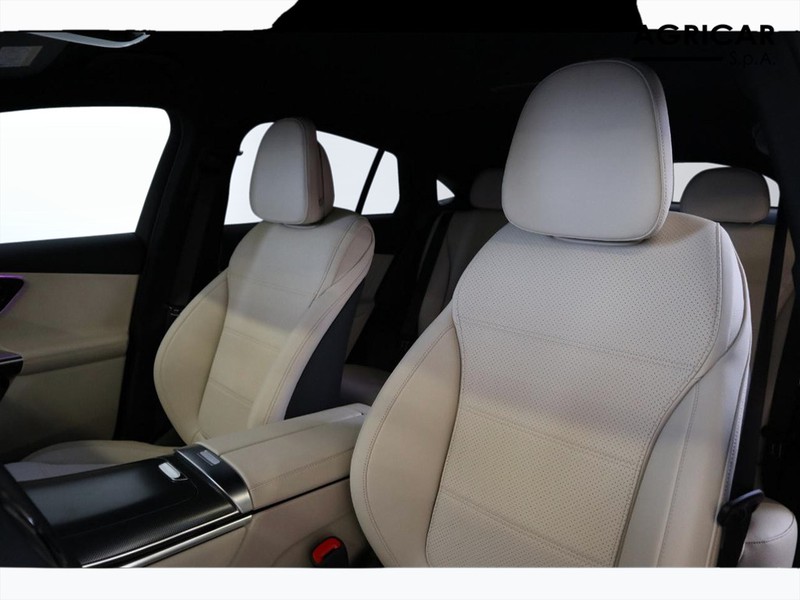 7 - Mercedes GLC coupe 220 d advanced 4matic 9g-tronic