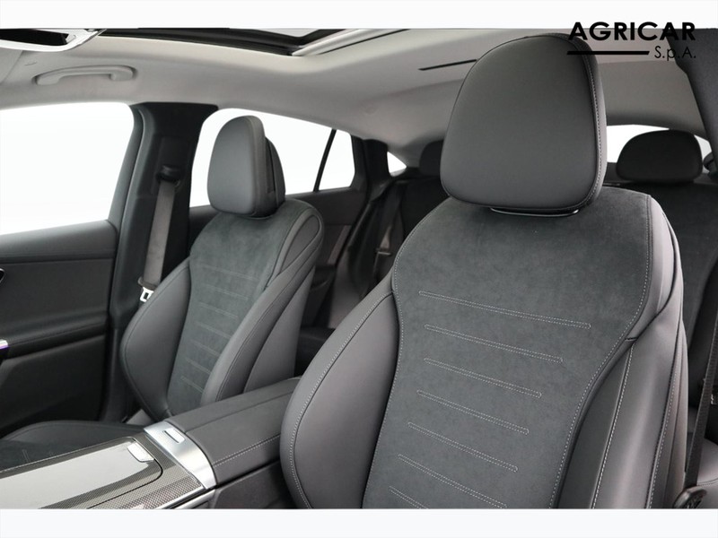 7 - Mercedes GLC coupe 220 d amg line premium 4matic 9g-tronic