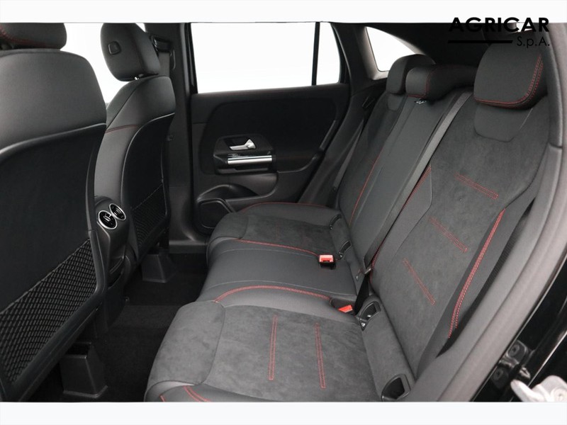 13 - Mercedes GLA 200 d amg line advanced plus 8g-dct