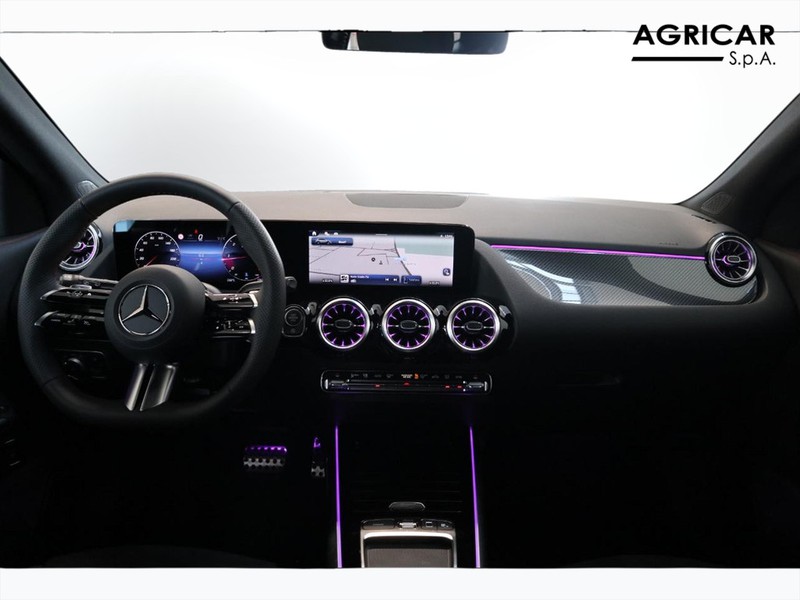 13 - Mercedes GLA 200 d amg line advanced plus 8g-dct