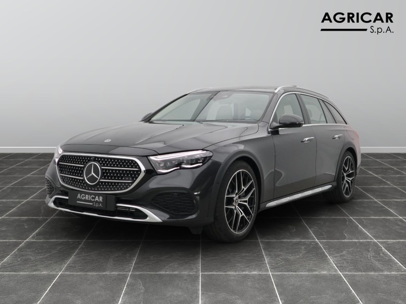 1 - Mercedes Classe E station wagon all-terrain 300 de plug in hybrid premium 4matic 9g-tronic