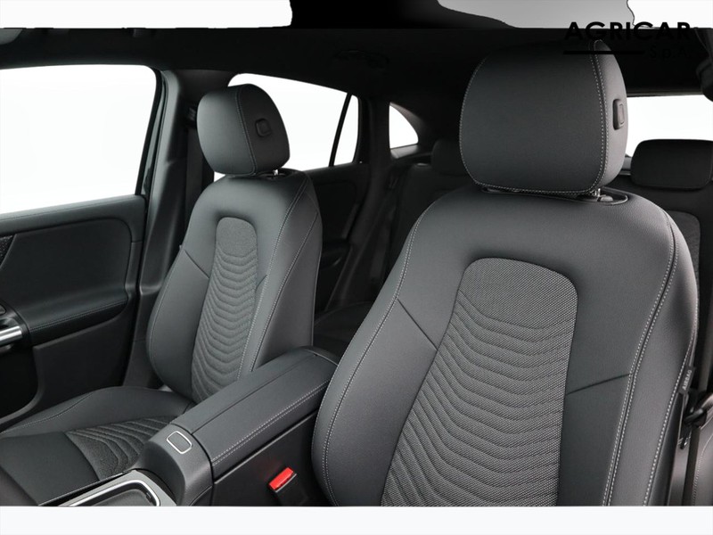 7 - Mercedes GLA 180 d progressive advanced 8g-dct