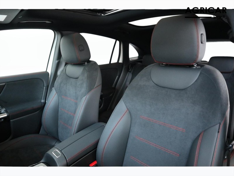 7 - Mercedes GLA 200 d amg line premium 4matic 8g-dct