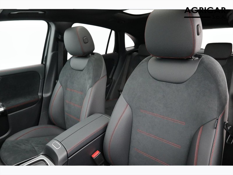 7 - Mercedes GLA 200 d amg line premium 4matic 8g-dct