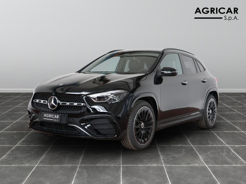 1 - Mercedes GLA 200 d amg line premium 8g-dct