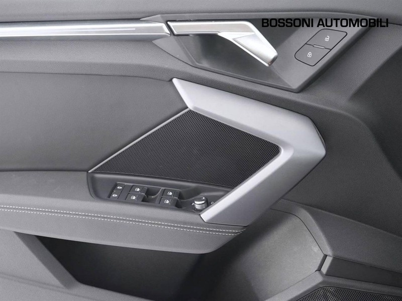 13 - Audi A3 sportback 2.0 tdi 150cv s line edition s tronic