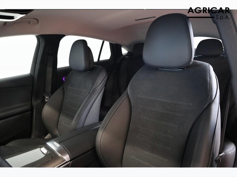 7 - Mercedes GLC coupe 220 d amg line premium 4matic 9g-tronic