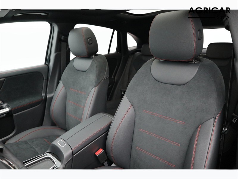 7 - Mercedes GLA 200 d amg line premium 8g-dct