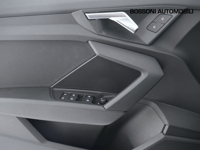 13 - Audi A3 sportback 30 2.0 tdi business