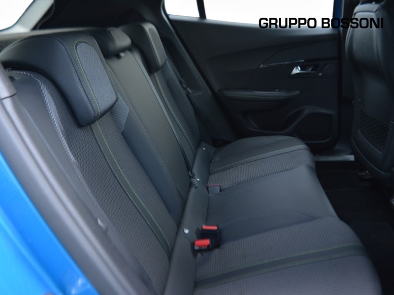 7 - Peugeot e-2008 100kw gt