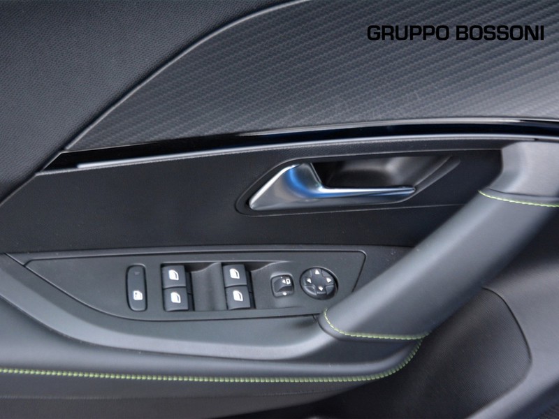 13 - Peugeot e-2008 100kw gt