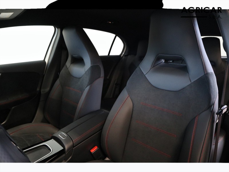 7 - Mercedes Classe A 250 e plug-in-hybrid amg line premium speedshift dct amg 8g