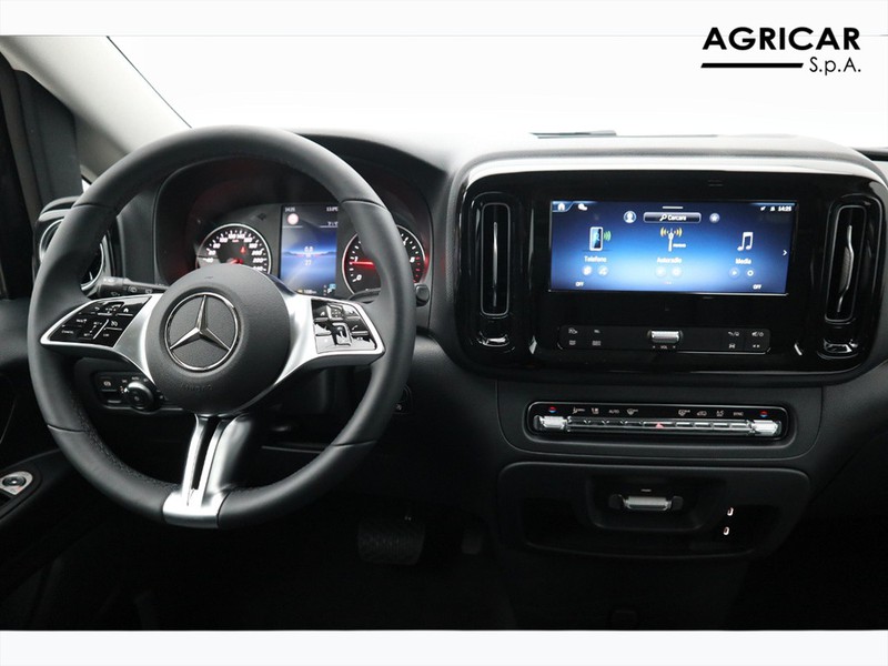 13 - Mercedes Vans Vito tourer 116 cdi long select 9g-tronic