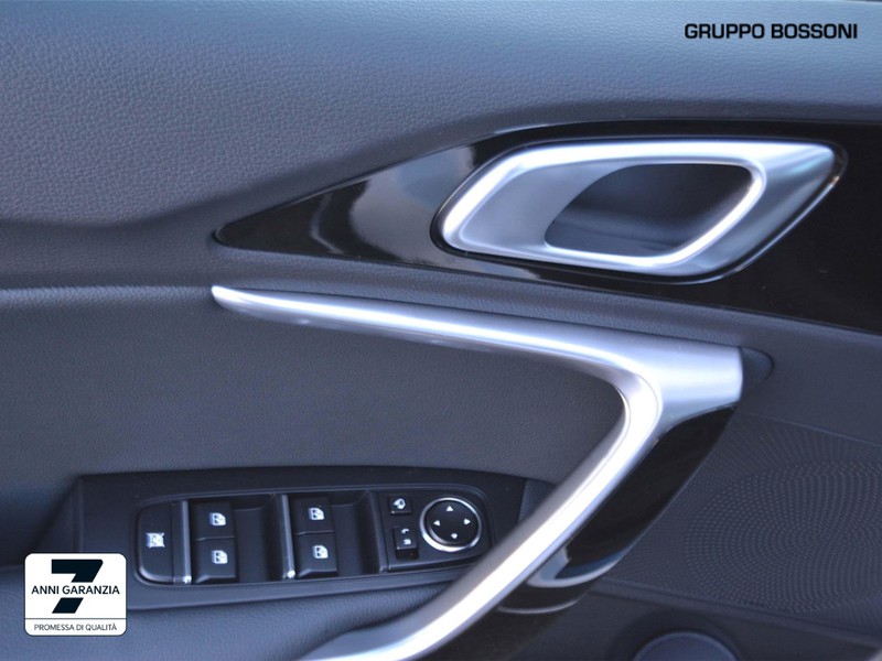 13 - Kia Xceed 1.5 t-gdi mhev 140cv style mt