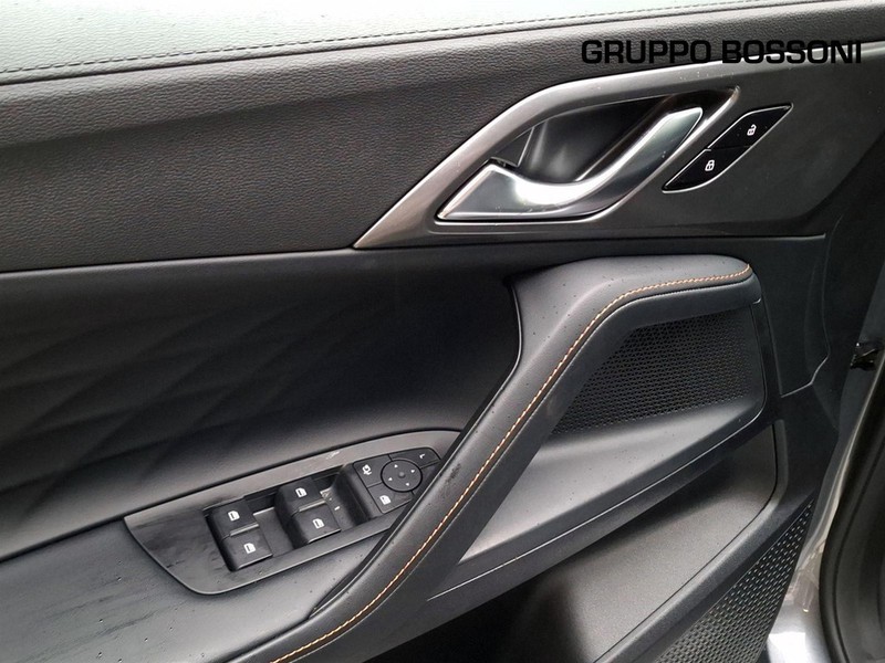 19 - Mg HS 1.5 phev luxury auto